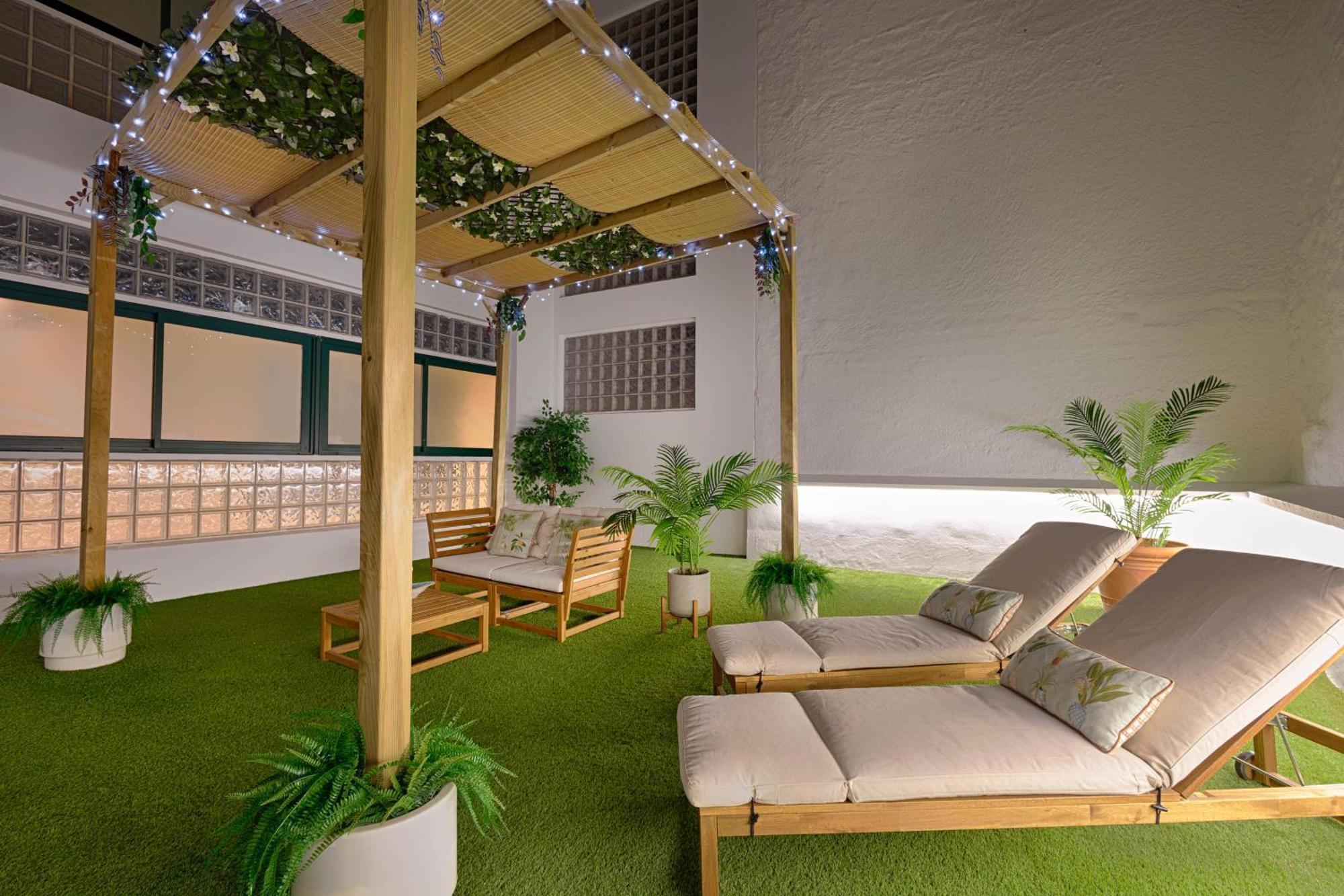 C30 Deluxe Studio With Terrace Into Cathedral Square Apartment Málaga Exterior foto